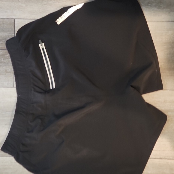 Athlio Sport Shorts - Picture 2 of 4